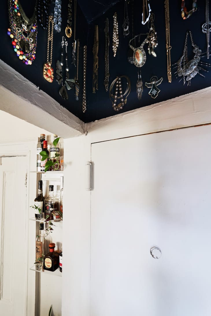 How to Store Necklaces & Other Jewelry 14 Creative Ideas Apartment